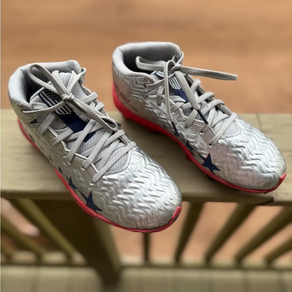 Under Armour Kids Silver and Red Star Sneakers - Picture 3 of 6